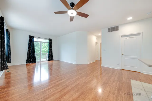 $2,200 | 1322 Prescott Drive, Unit 20413, Volo, IL 60020