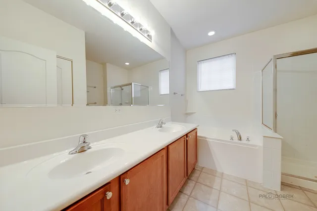 $2,200 | 1322 Prescott Drive, Unit 20413, Volo, IL 60020