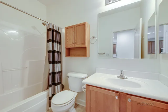 $2,200 | 1322 Prescott Drive, Unit 20413, Volo, IL 60020