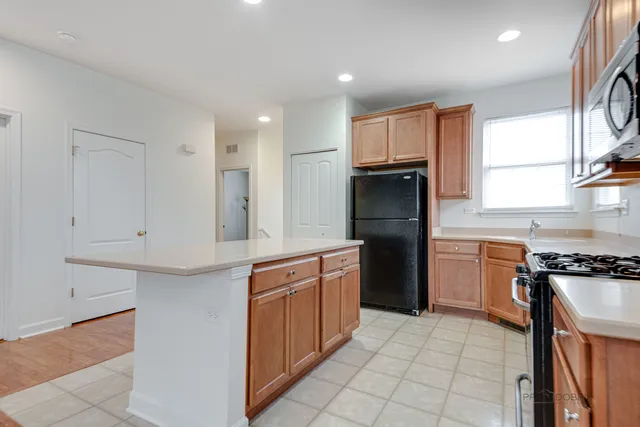$2,200 | 1322 Prescott Drive, Unit 20413, Volo, IL 60020