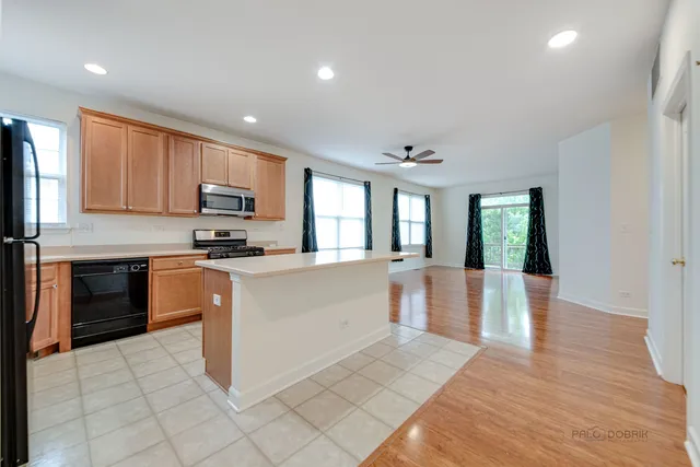 $2,200 | 1322 Prescott Drive, Unit 20413, Volo, IL 60020