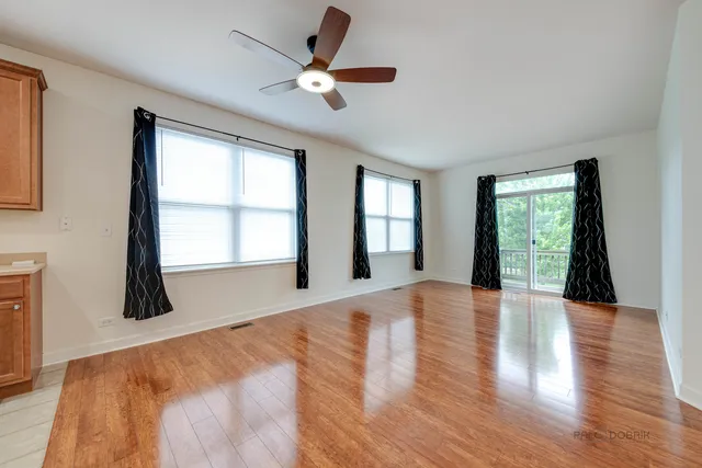 $2,200 | 1322 Prescott Drive, Unit 20413, Volo, IL 60020