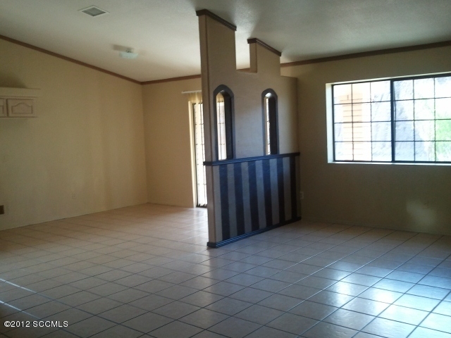 1055 Circulo Golondrina Rio Rico, AZ 85648 - Photo 2 of 8