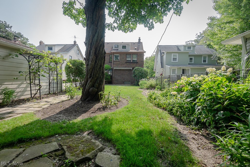 2584 Eaton Road Cleveland, OH 44118 - Photo 30 of 31 Gallery Image 30
