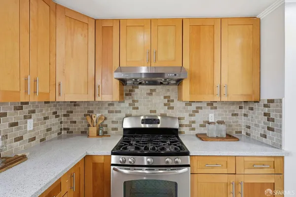 $1,098,000 | 326 Hale Street, San Francisco, CA 94134