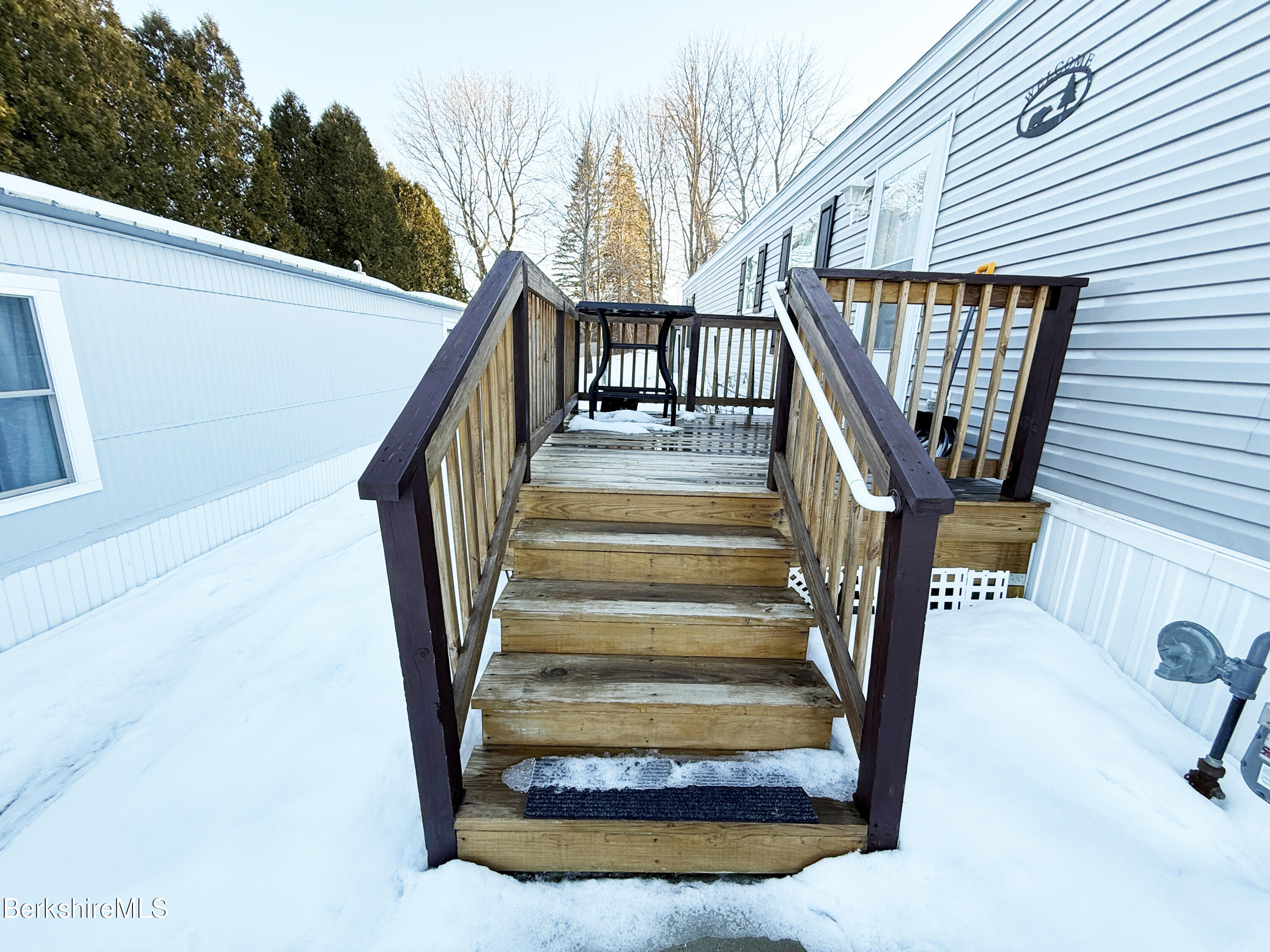 405 Pittsfield Road, Unit A6 Lenox, MA 01240 - Photo 3 of 17 a view of entryway
