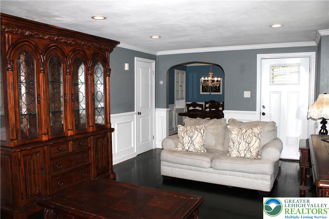 635 Silver Spring Boulevard Kunkletown, PA 18058 - Photo 25 of 34 a living room with furniture and wooden floor