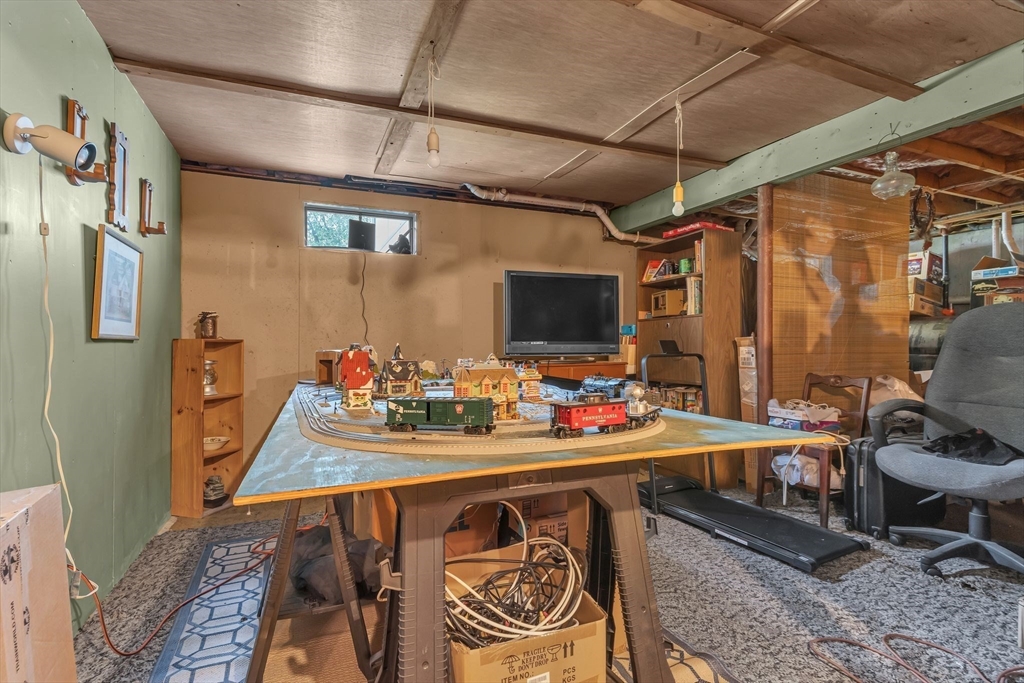 31 Fox Run Road Bellingham, MA 02019 - Photo 32 of 42