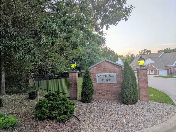 $100,000 | 4422-4424 Mt Vernon Place, Decatur, IL 62521