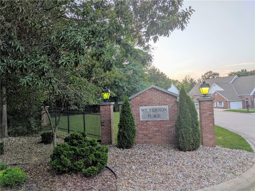 4422-4424 Mt Vernon Place Decatur, IL 62521 - Photo 1 of 2