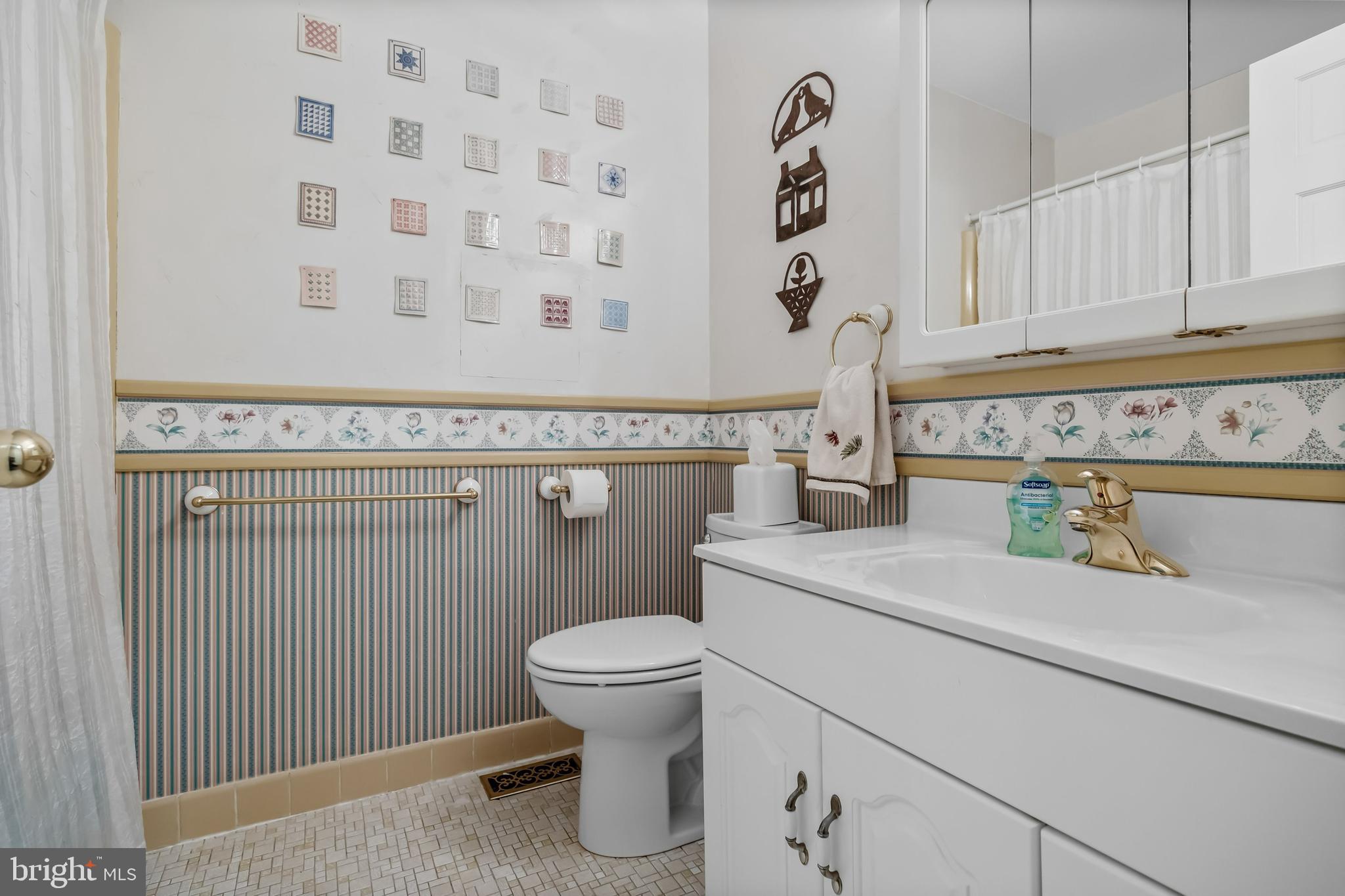 8 Loretta Boulevard Sicklerville, NJ 08081 - Photo 31 of 74