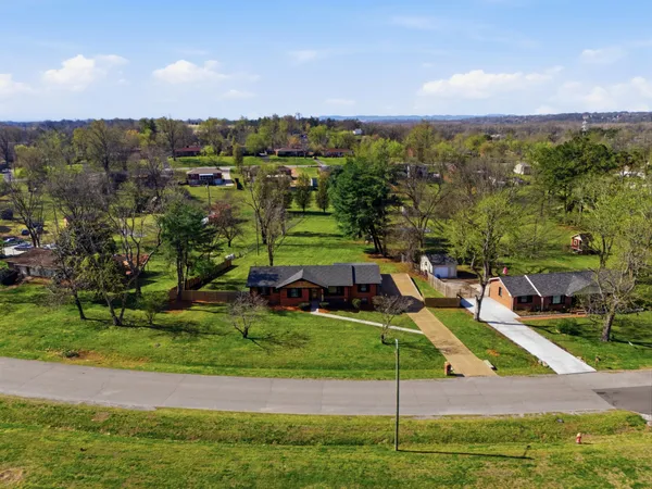 $3,395 | 2820 Donna Hill Drive, Nashville, TN 37214