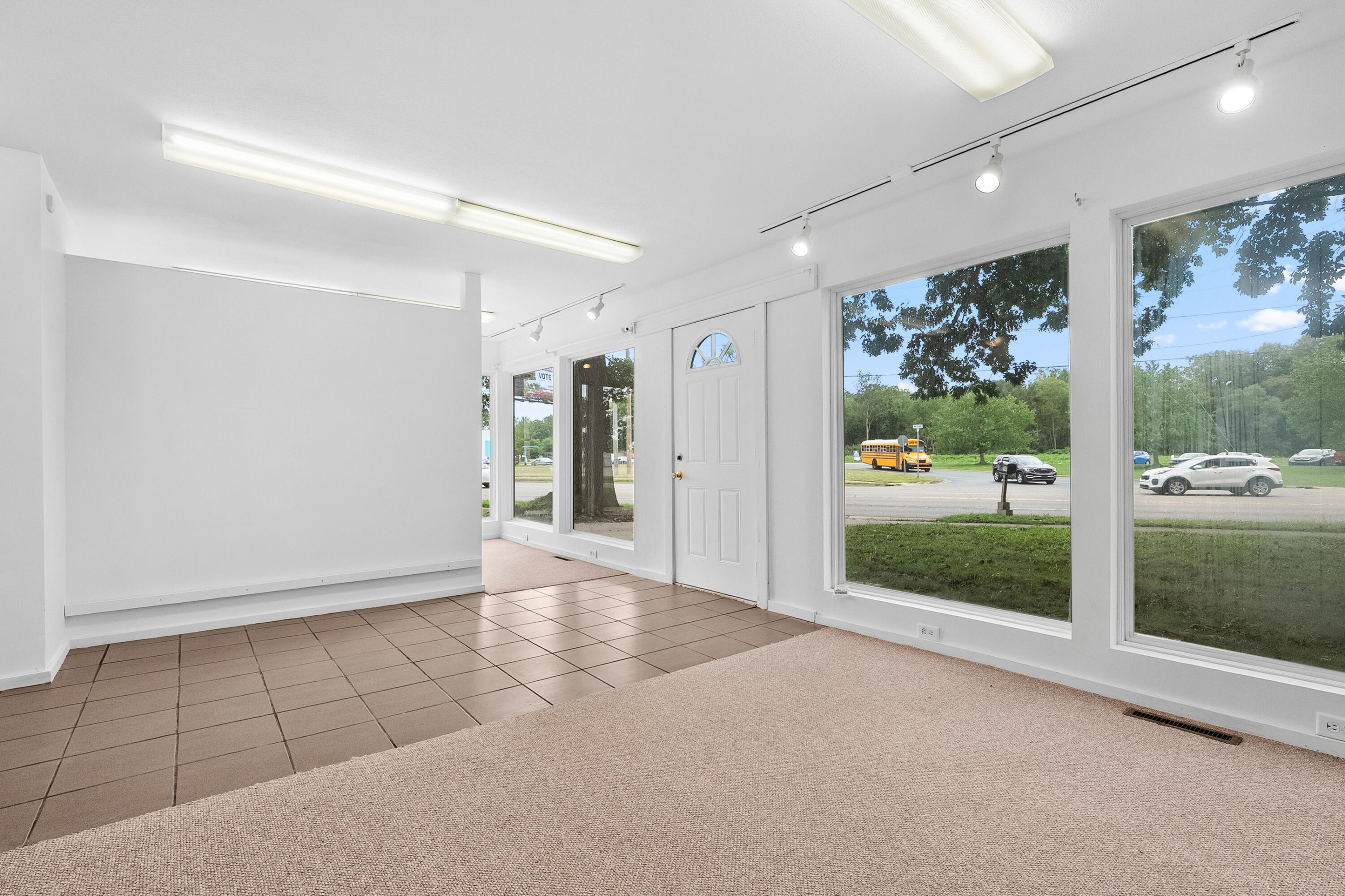 3743 Gull Road Kalamazoo, MI 49048 - Photo 11 of 26 Gull Rd 3743 Kalamazoo 49048-14