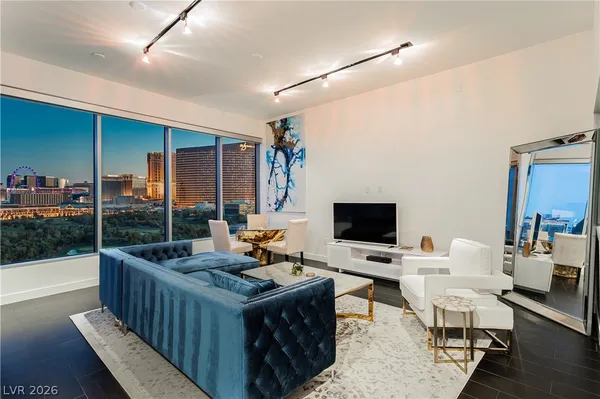 $3,800 | 360 East Desert Inn Road, Unit 1502, Las Vegas, NV 89109