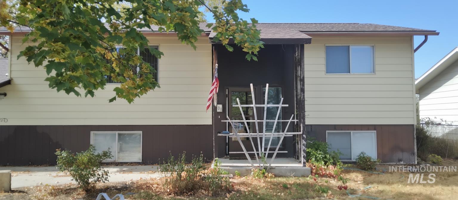 501 South Edith Street Shoshone, ID 83352 - Photo 3 of 32