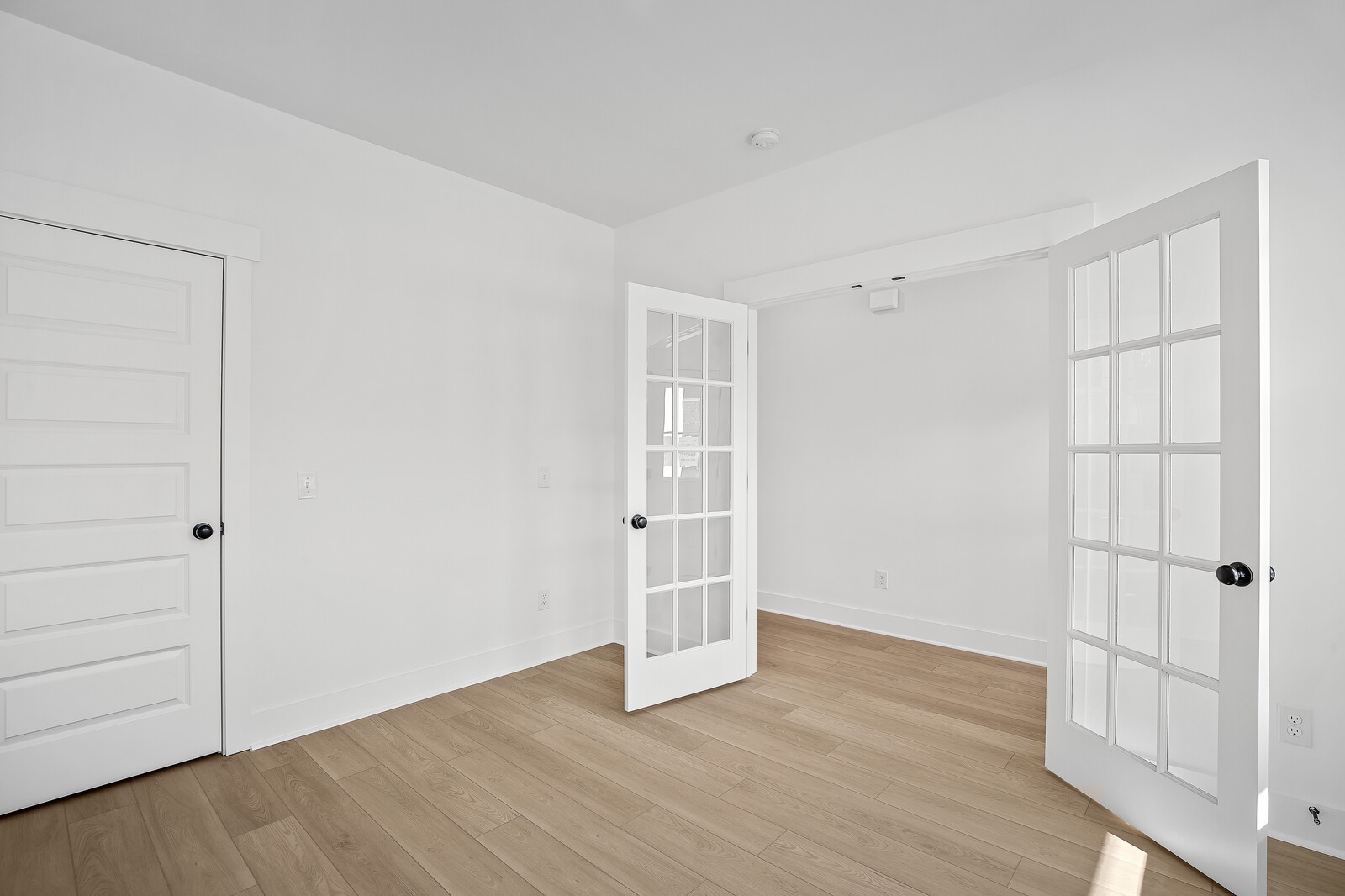 2155 Barnwood Road Gallatin, TN 37066 - Photo 11 of 51 wooden floor in an empty room