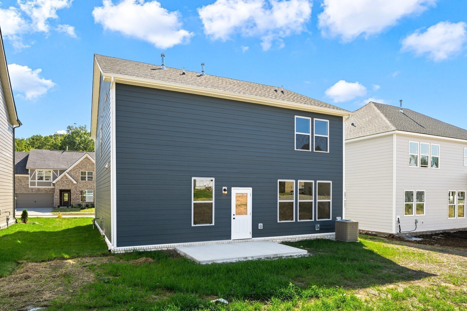 2155 Barnwood Road Gallatin, TN 37066 - Photo 35 of 51 a front view of a house with a yard