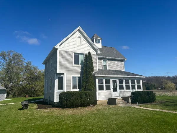 $549,900 | 626 Hillside Road, Richfield, WI 53017