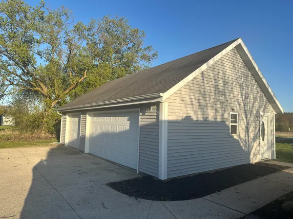 $549,900 | 626 Hillside Road, Richfield, WI 53017