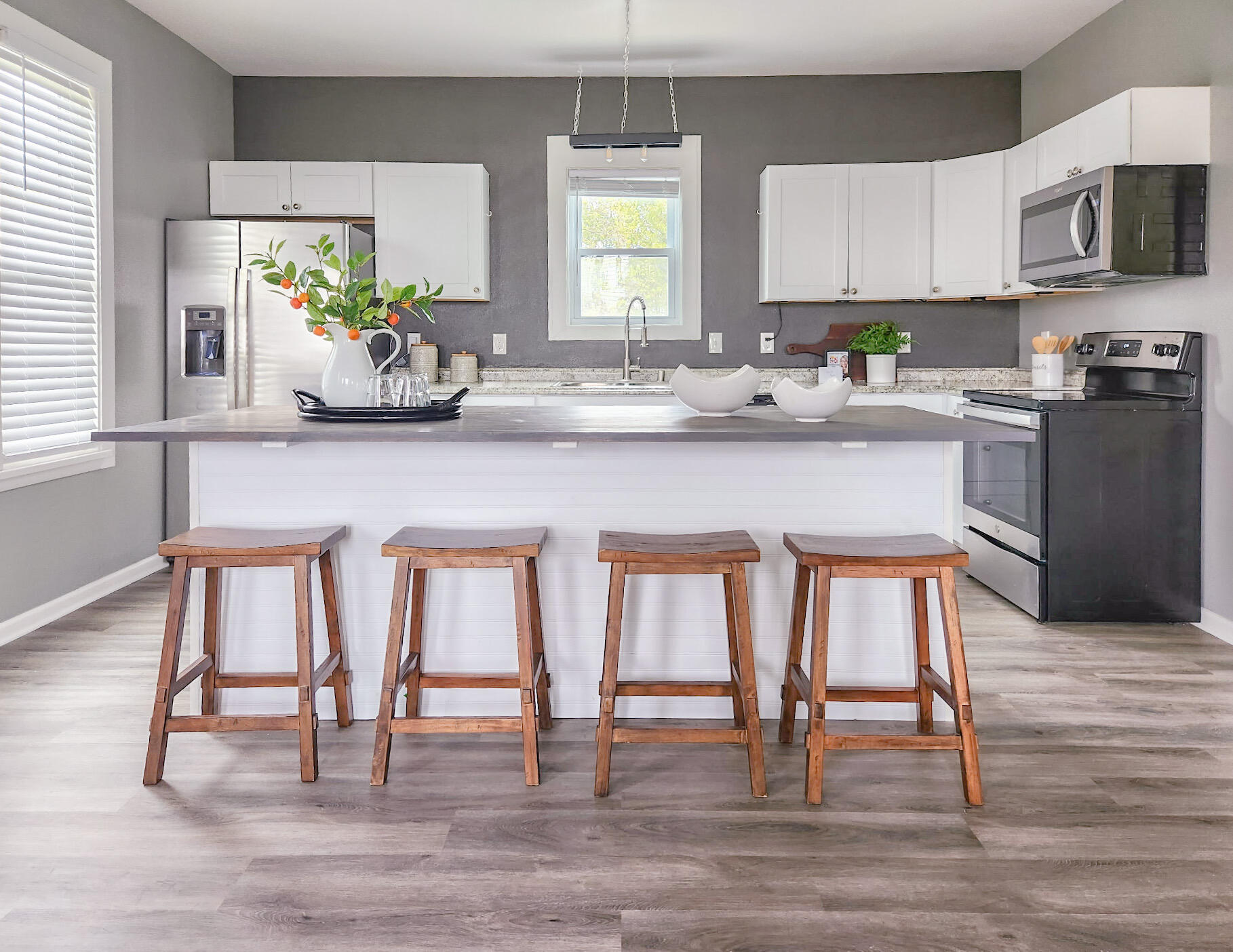 626 Hillside Road Richfield, WI 53017 - Photo 8 of 28 Kitchen - island head on