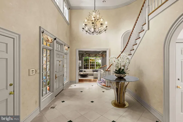 a view of livingroom with furniture and wooden floor