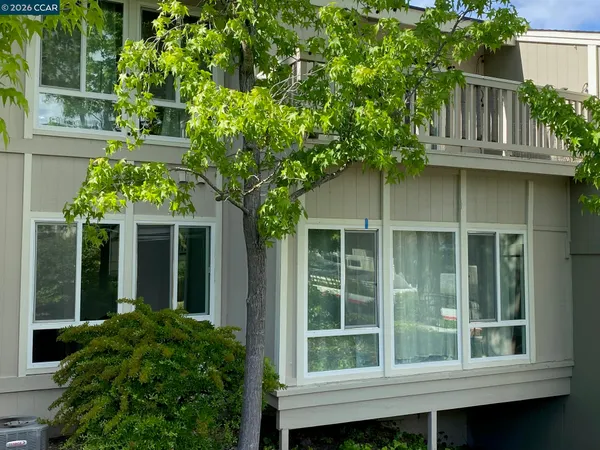 $3,200 | 438 Ridgeview Drive, Pleasant Hill, CA 94523