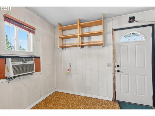 $260,000 | 3945 Northeast Bryant Street, Portland, OR 97211