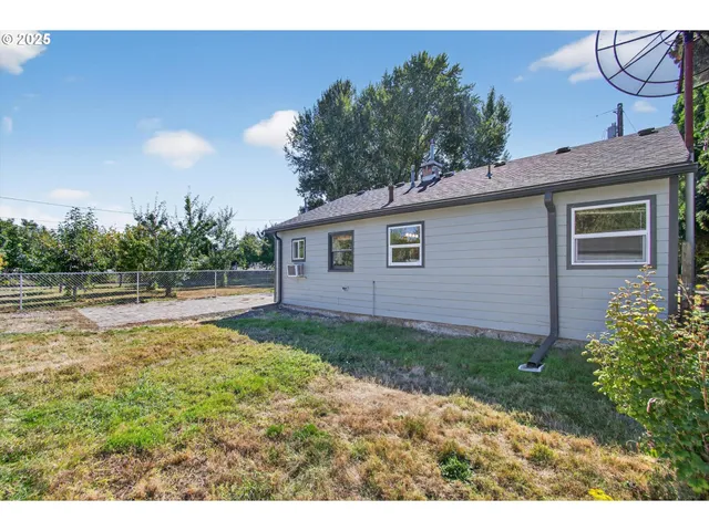 $260,000 | 3945 Northeast Bryant Street, Portland, OR 97211