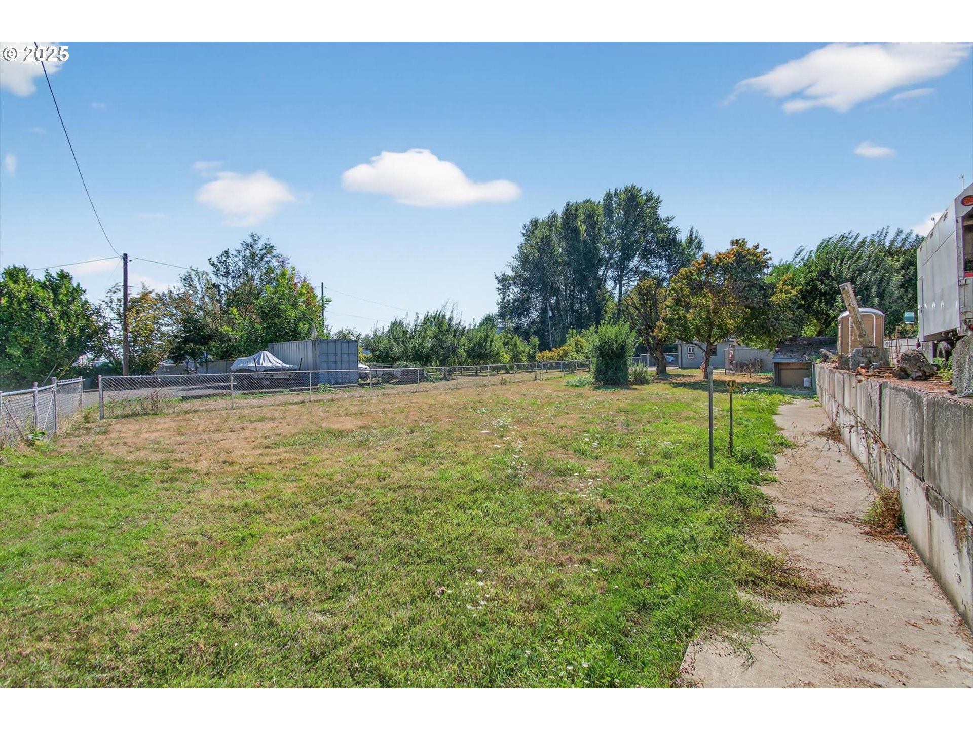 3945 Northeast Bryant Street Portland, OR 97211 - Photo 29 of 31 a view of a backyard
