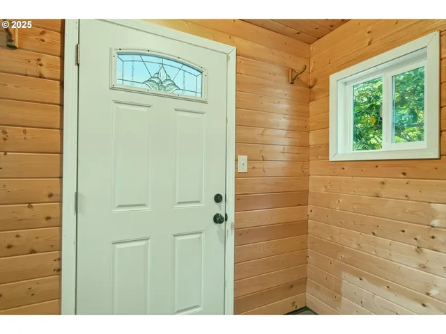 $260,000 | 3945 Northeast Bryant Street, Portland, OR 97211