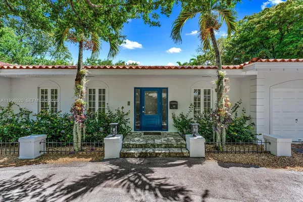 $15,000 | 186 Edgewater Drive, Coral Gables, FL 33133