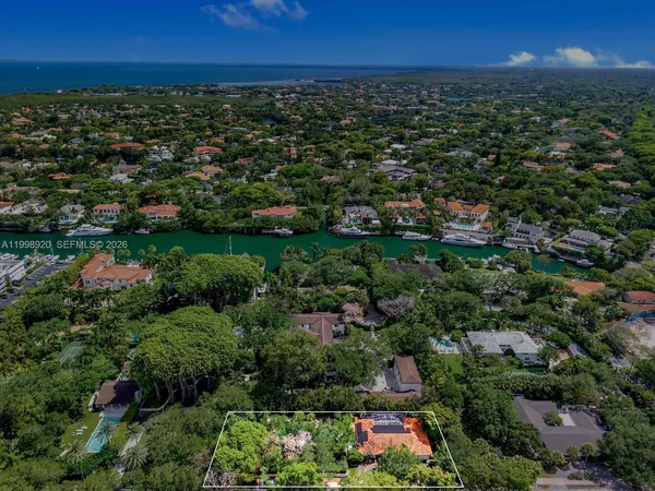 $15,000 | 186 Edgewater Drive, Coral Gables, FL 33133