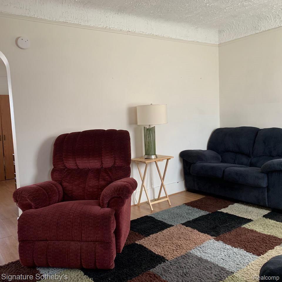 90 Mohawk Road Pontiac, MI 48341 - Photo 7 of 20 56502801_423730408380907_4320151476690223104_n.jpg