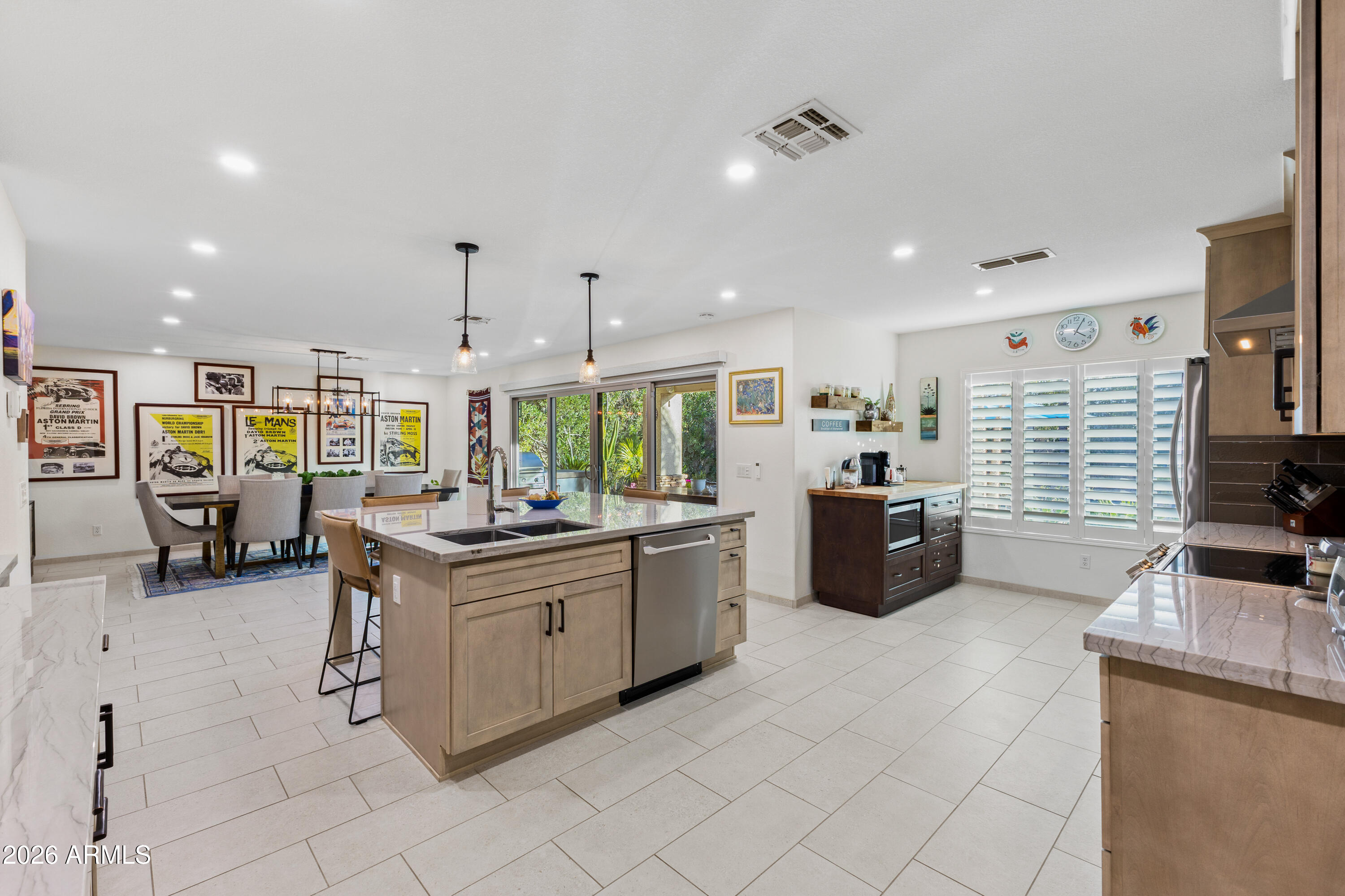 2045 East Ruby Lane Phoenix, AZ 85024 - Photo 18 of 72 2045 E Ruby Ln-19