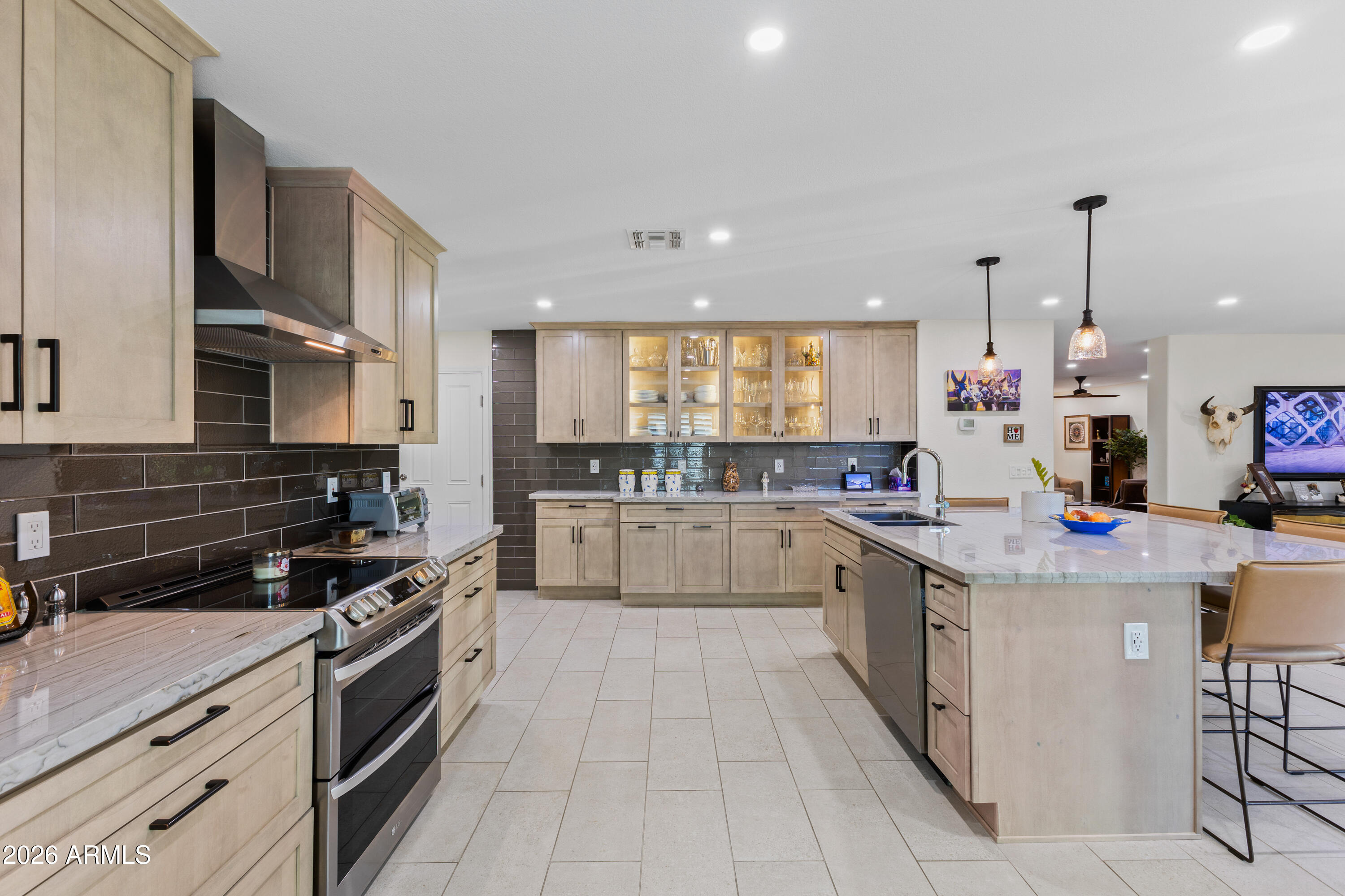 2045 East Ruby Lane Phoenix, AZ 85024 - Photo 19 of 72 2045 E Ruby Ln-20