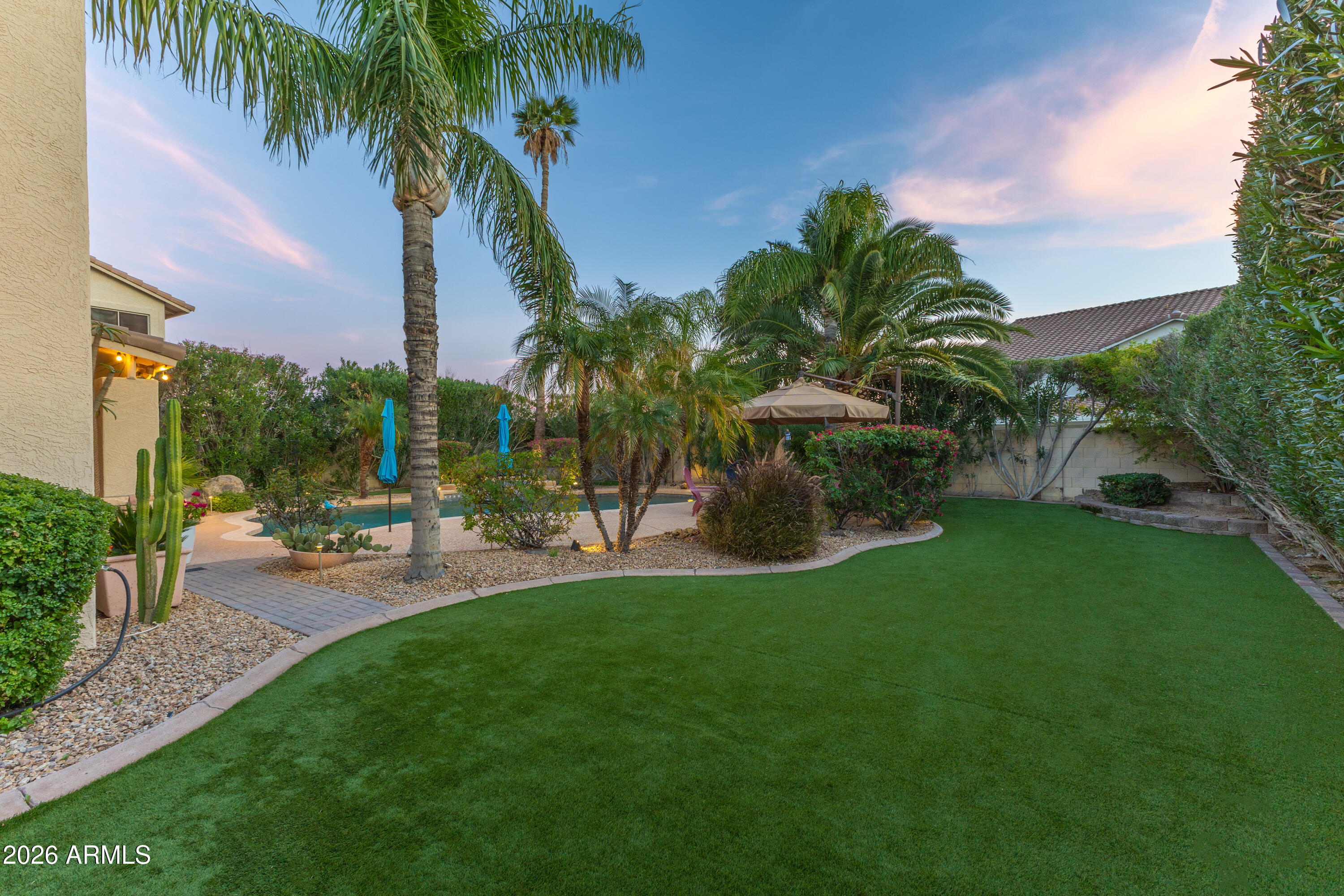 2045 East Ruby Lane Phoenix, AZ 85024 - Photo 61 of 72 2045 E Ruby Ln-64