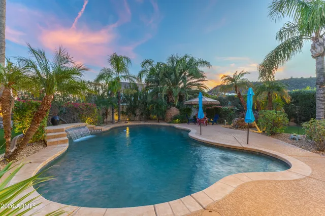 $969,900 | 2045 East Ruby Lane, Phoenix, AZ 85024