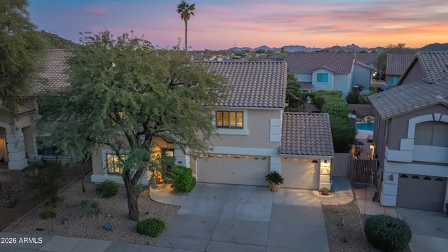 $969,900 | 2045 East Ruby Lane, Phoenix, AZ 85024