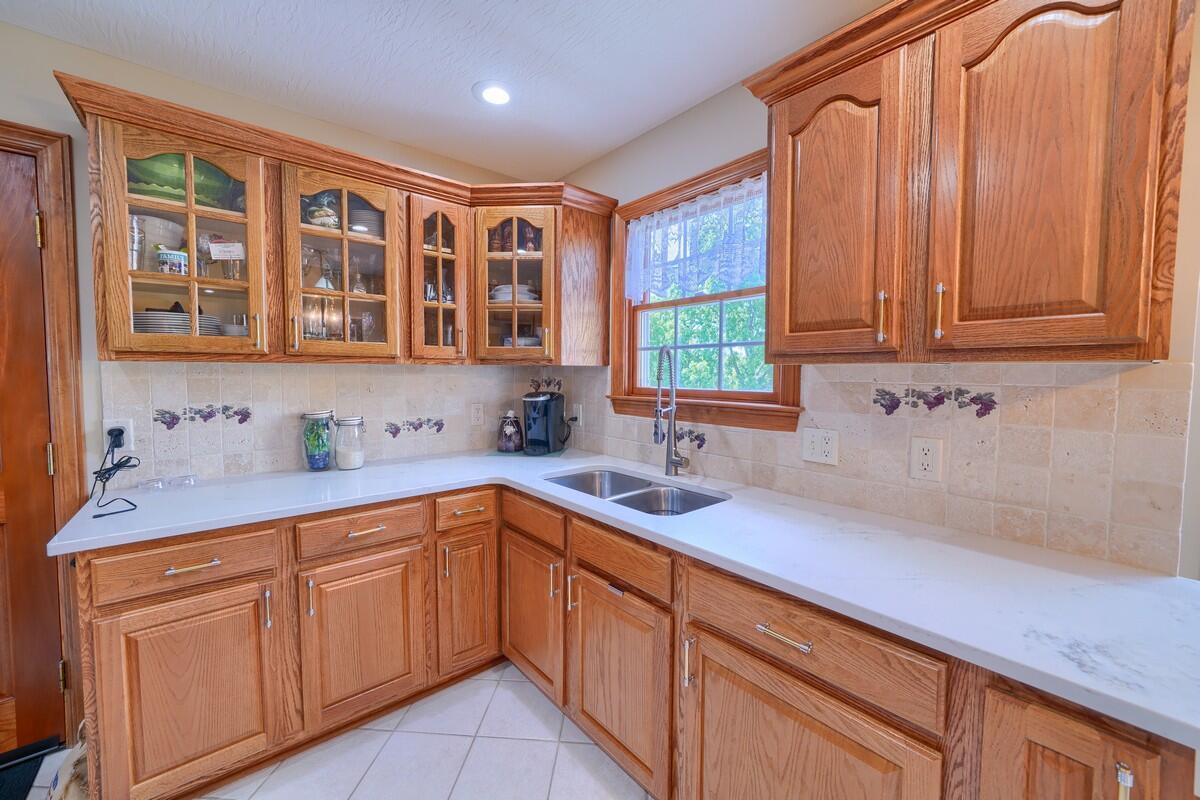 1051 Ridge Drive Circleville, OH 43113 - Photo 22 of 46