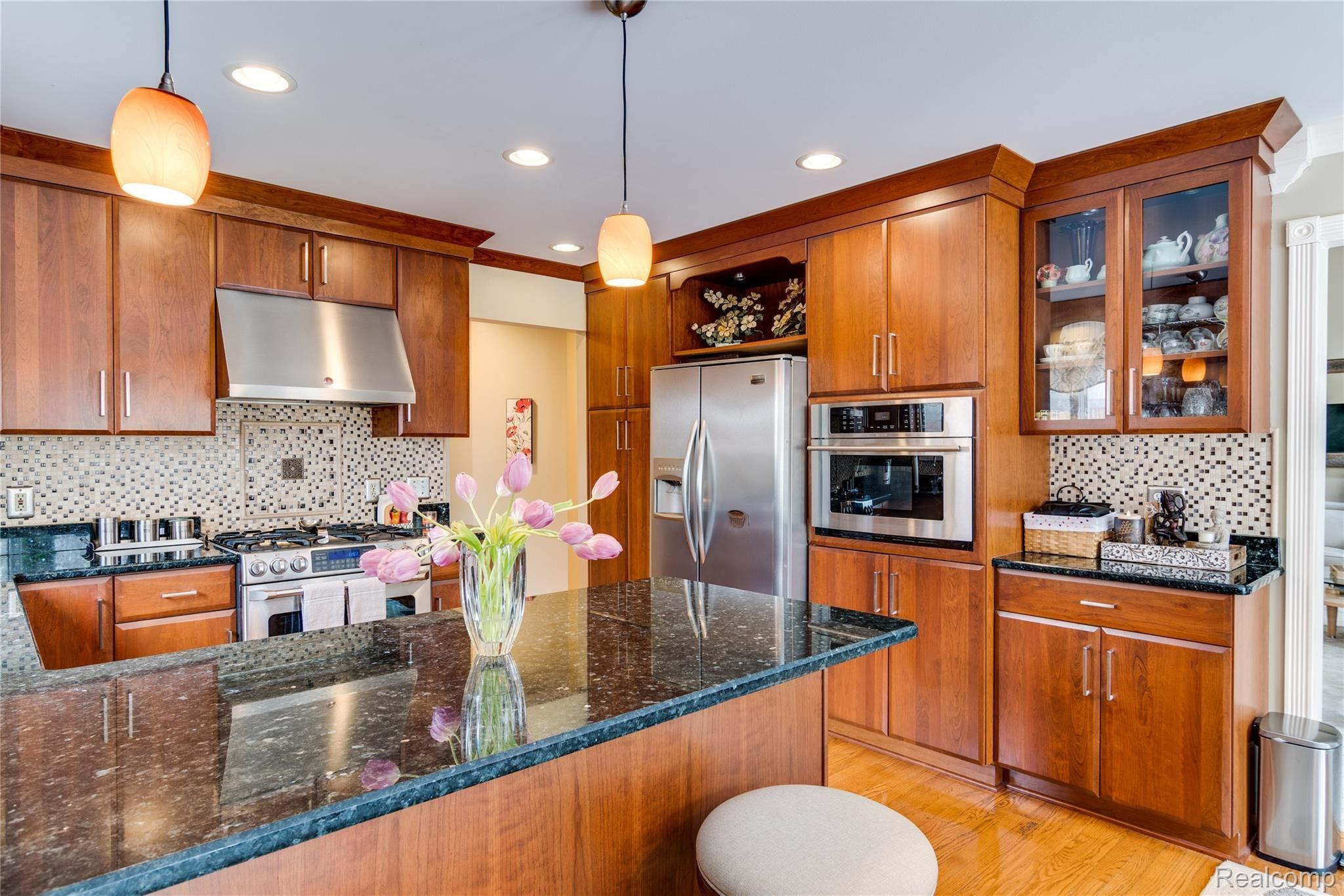 541 Lexington Drive Rochester, MI 48307 - Photo 23 of 58 541 Lexington-1-22.jpg