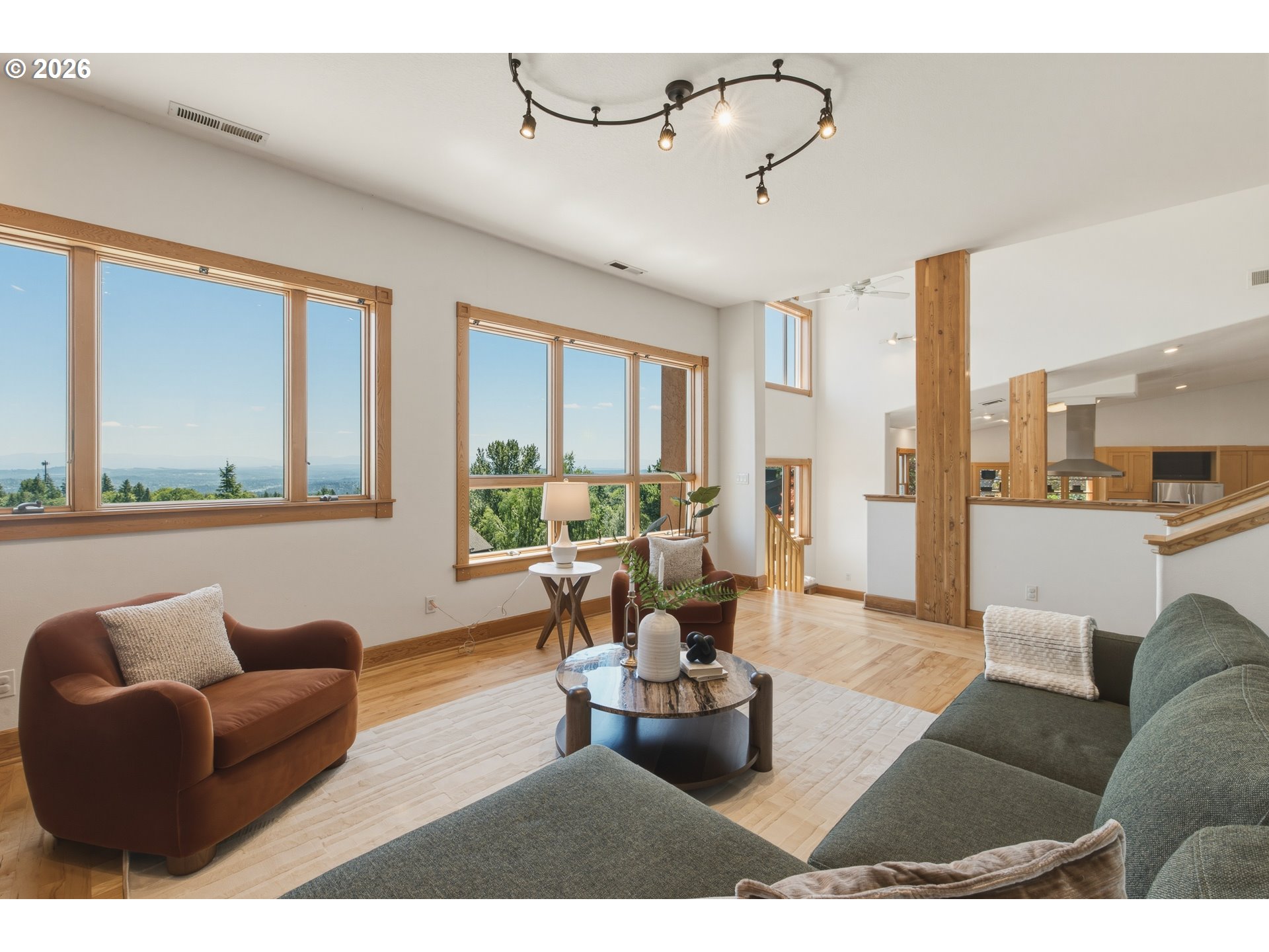 8 Garibaldi Street Lake Oswego, OR 97035 - Photo 11 of 47 Family Room
