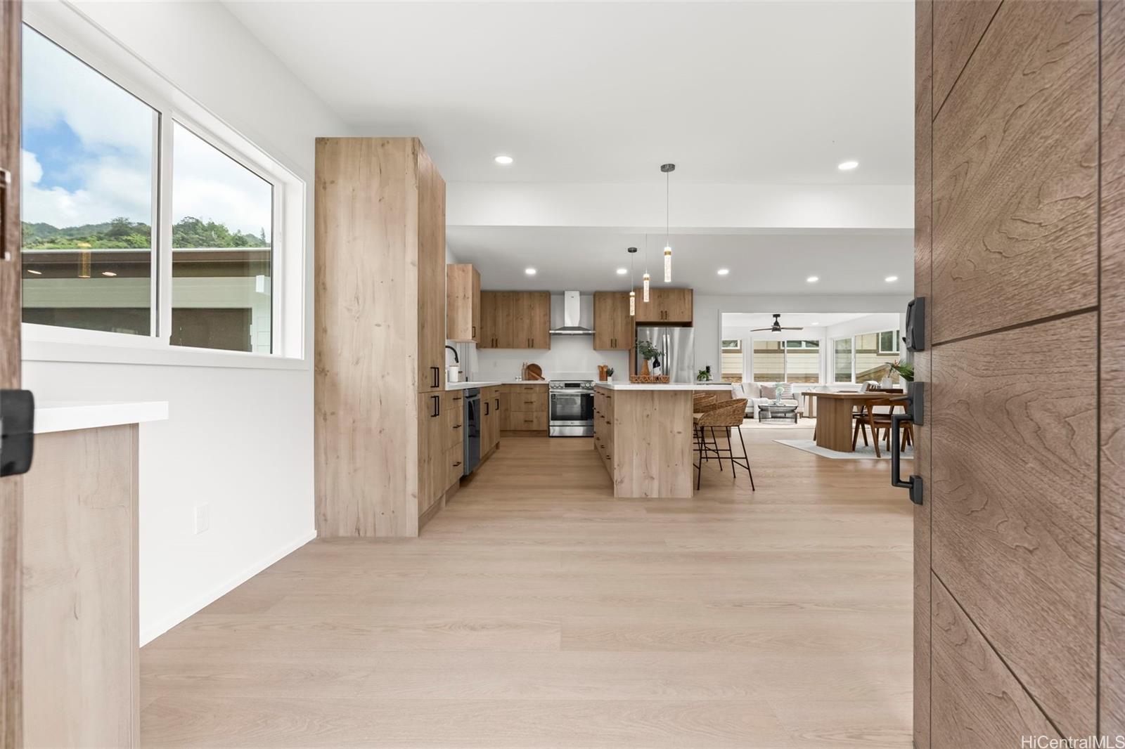 3489 Manoa Road Honolulu, HI 96822 - Photo 4 of 16