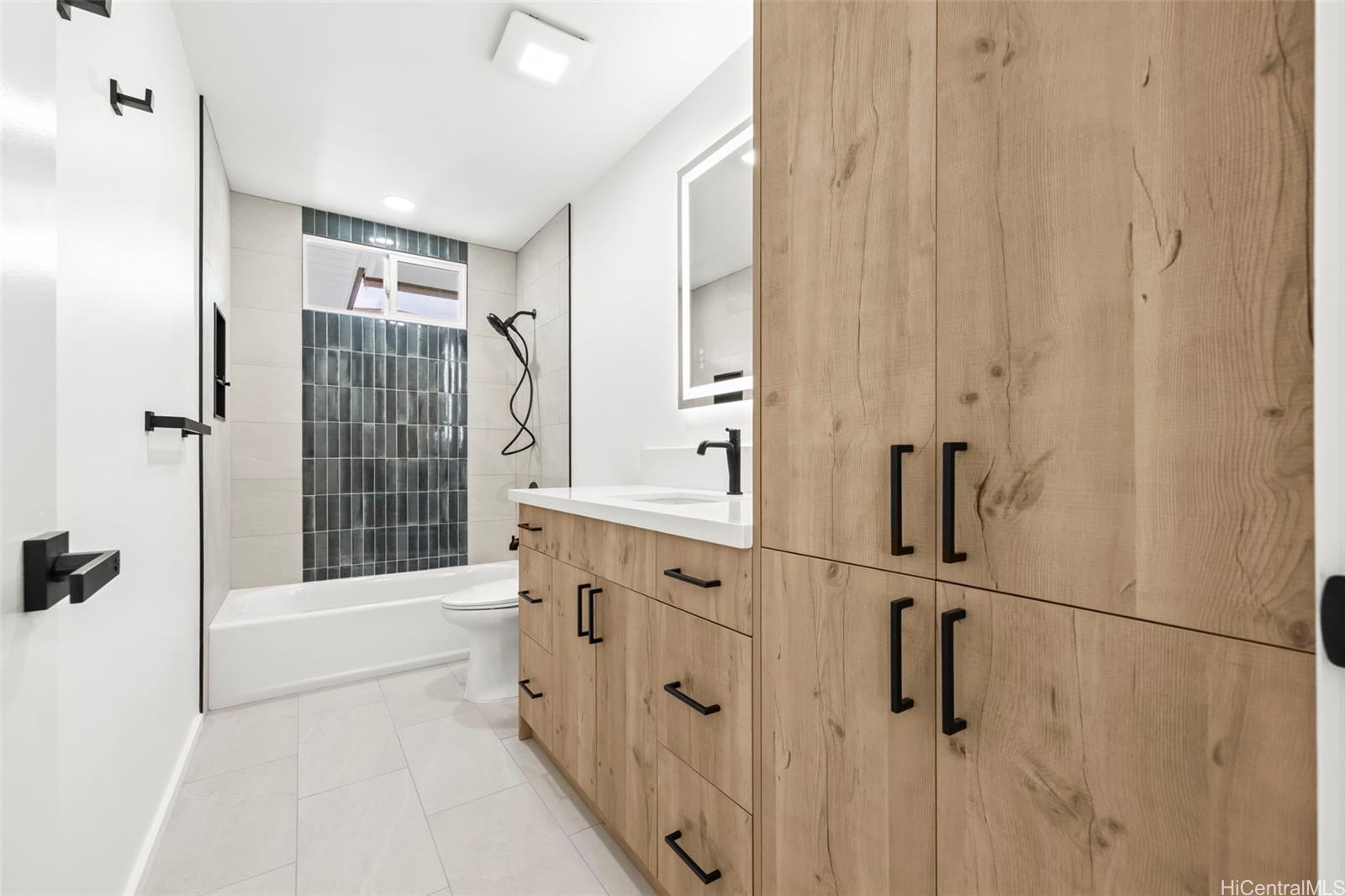 3489 Manoa Road Honolulu, HI 96822 - Photo 8 of 16