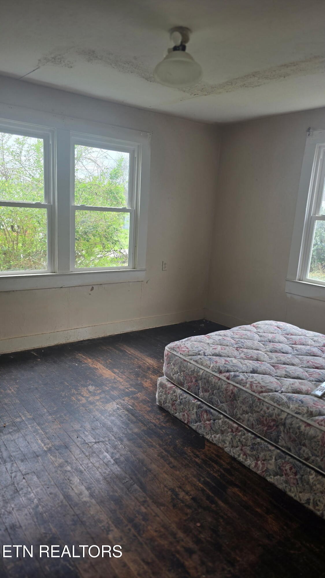 908 Crescent Street Morristown, TN 37813 - Photo 11 of 24