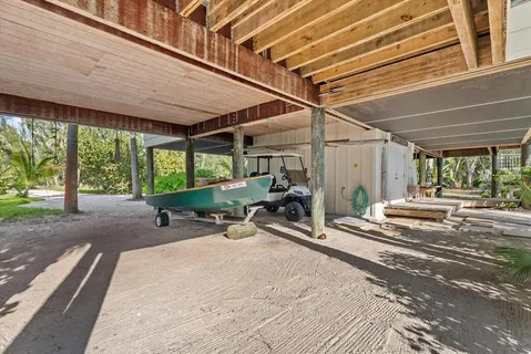 $5,995,000 | 7143 La Lenaire Drive, Longboat Key, FL 34228