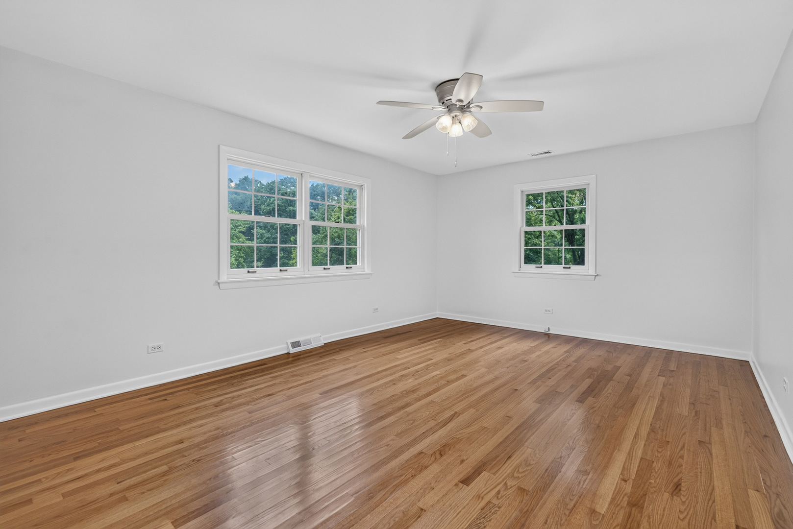 2100 Stirling Road Bannockburn, IL 60015 - Photo 22 of 48 Gallery Image 22