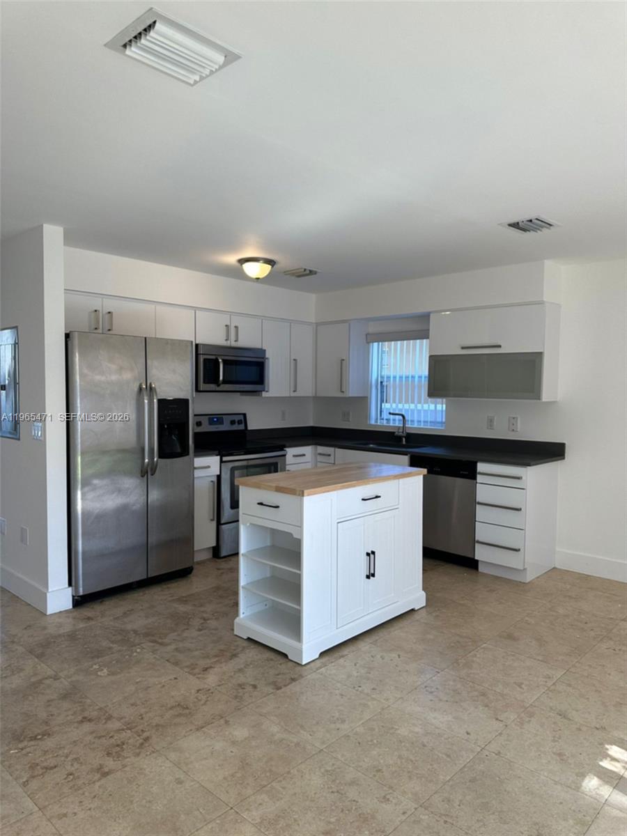 2772 Southwest 31st Court, Unit 2772 Miami, FL 33133 - Photo 5 of 31