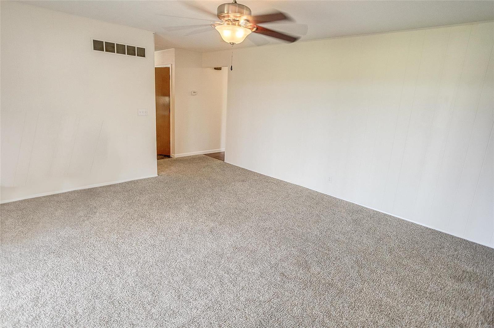 912 Fort Henry Road Belleville, IL 62221 - Photo 12 of 34 Gallery Image 12