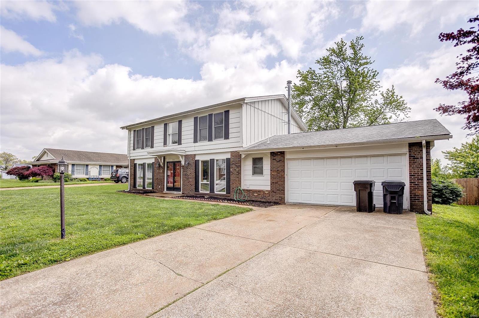 912 Fort Henry Road Belleville, IL 62221 - Photo 3 of 34 Gallery Image 3