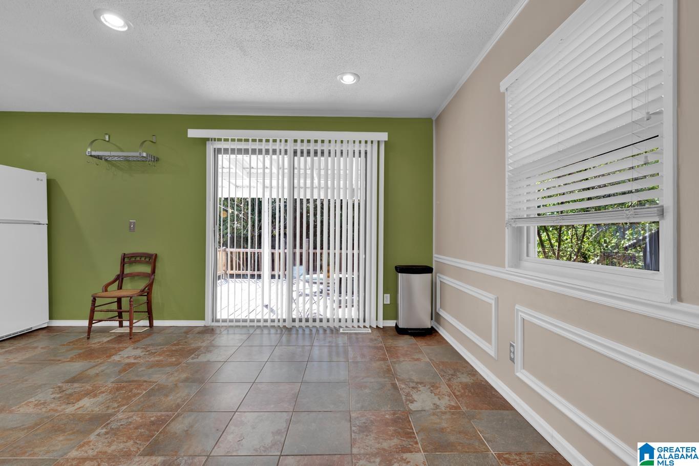 1833 Montclair Road Birmingham, AL 35210 - Photo 10 of 38